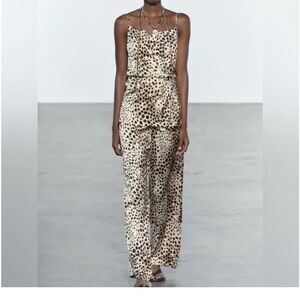 Zara Cream and Black Wide Leg pant set